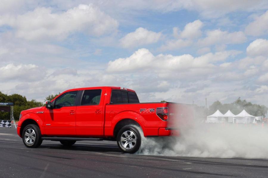  Ford F-150 2011 года  (фото 2 из 69)